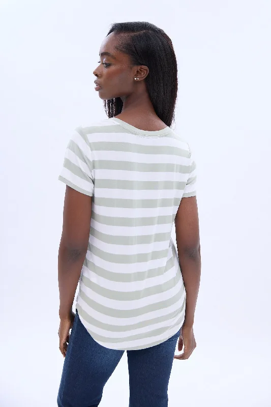 0758-03032401-short-sleeve-v-neck-tee