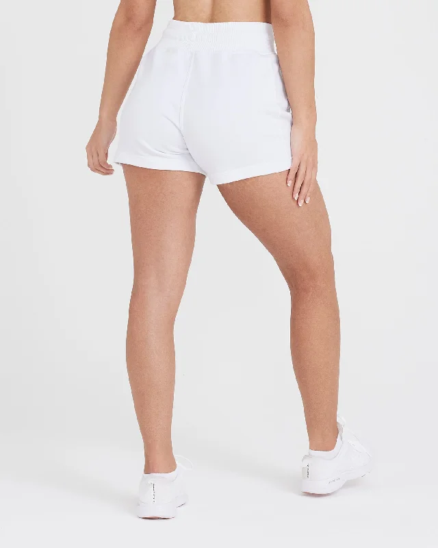 Classic Lounge Lightweight Shorts | White