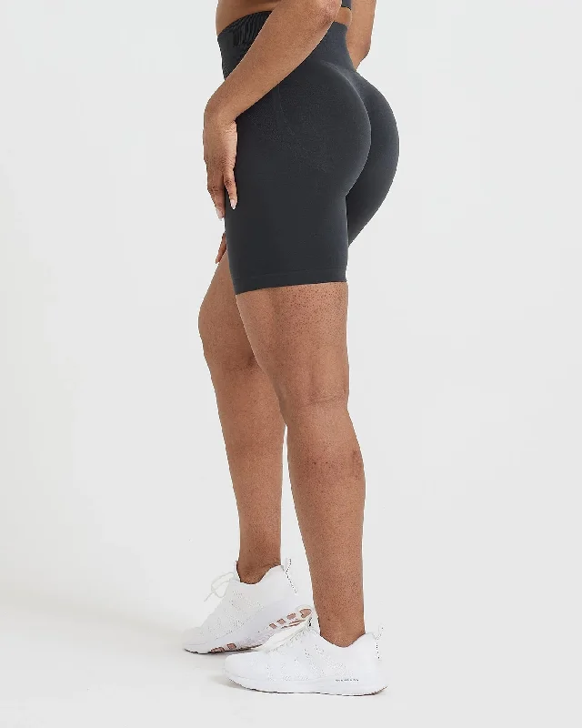 Effortless Seamless Cycling Shorts | Coal