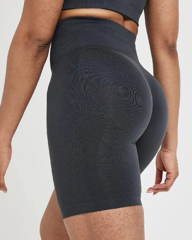 Effortless Seamless Cycling Shorts | Coal