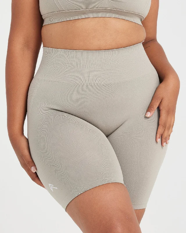 Effortless Seamless Cycling Shorts | Warm Sand