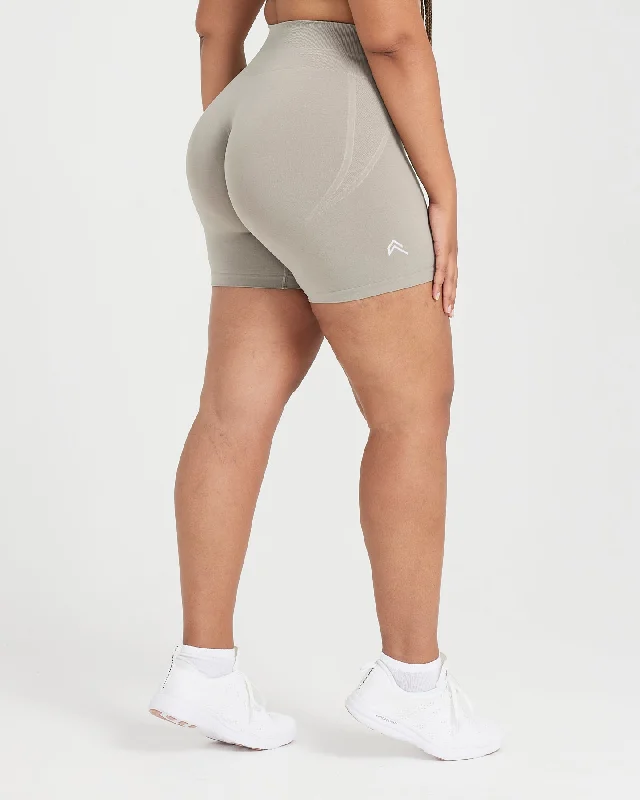 Effortless Seamless Shorts | Warm Sand