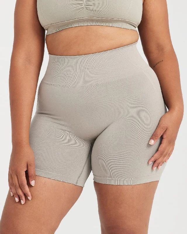 Effortless Seamless Shorts | Warm Sand