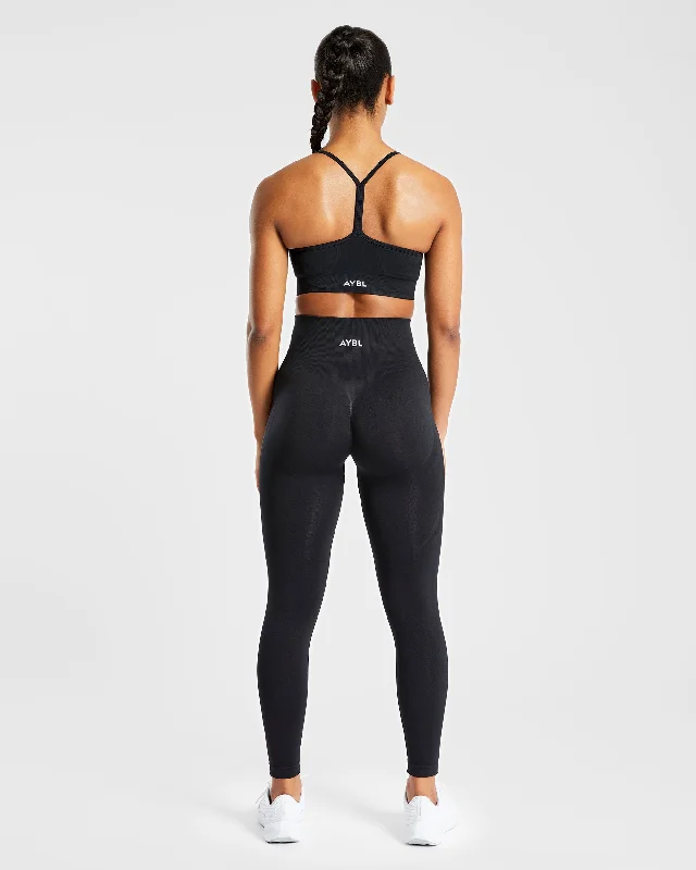 empower-seamless-leggings-black