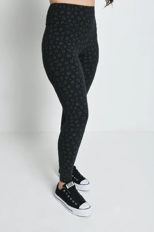 everyday-high-waisted-leggings-black-animal-print