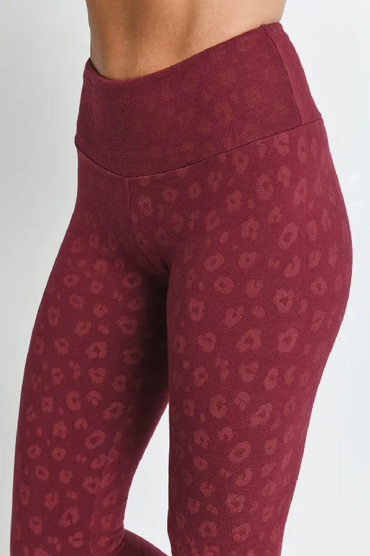 everyday-high-waisted-leggings-burgundy-animal-print