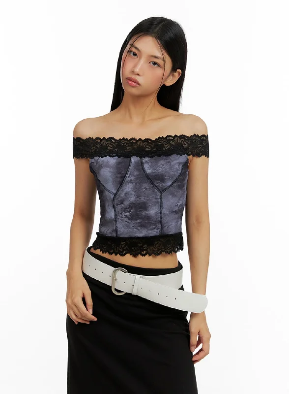 lace-hem-off-shoulder-graphic-top-il419