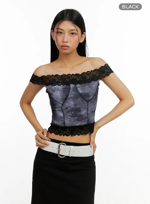 lace-hem-off-shoulder-graphic-top-il419