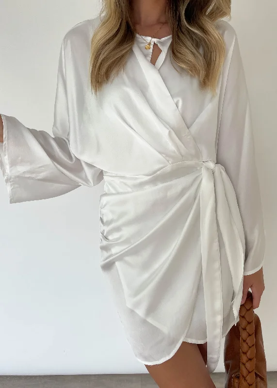 laray-tie-dress-white