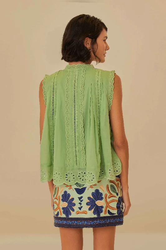 light-green-sleeveless-blouse-2