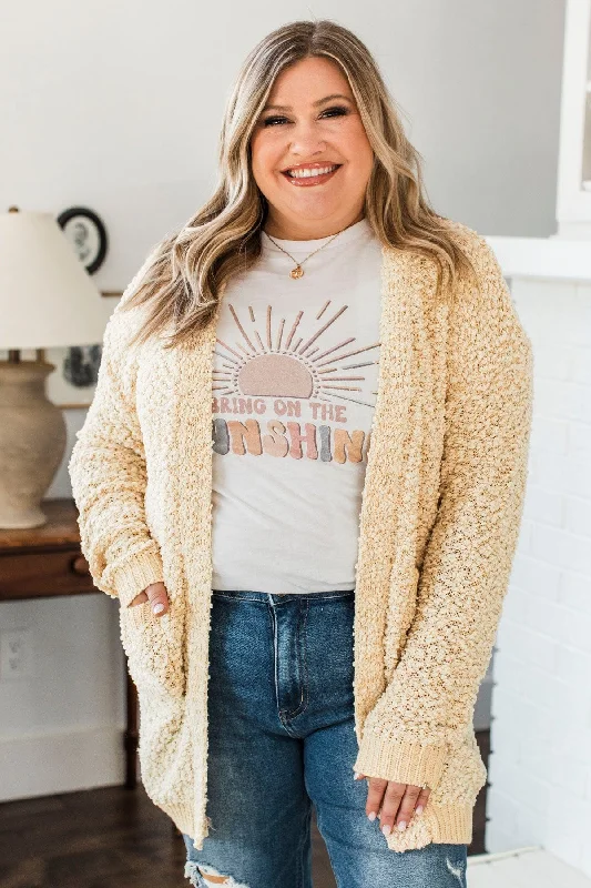 movie-date-popcorn-knit-cardigan-pale-yellow