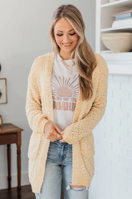 movie-date-popcorn-knit-cardigan-pale-yellow