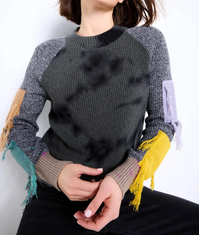 On The Fringe Sweater In Shale/black