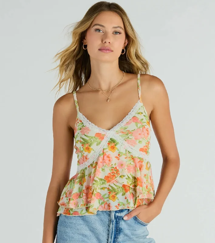 Pretty Presence Floral Lace Trim Crop Top