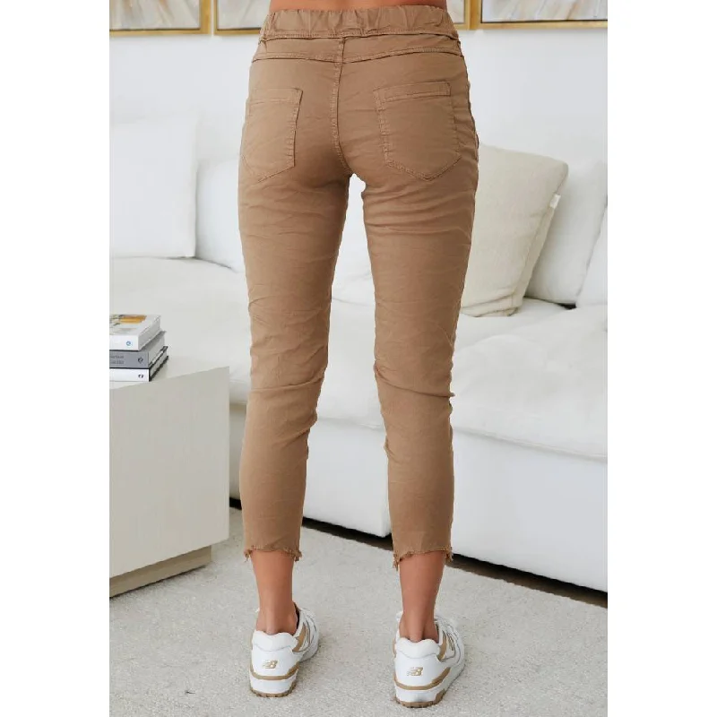 w-zip-pocket-crinkle-raw-hem-jogger-camel