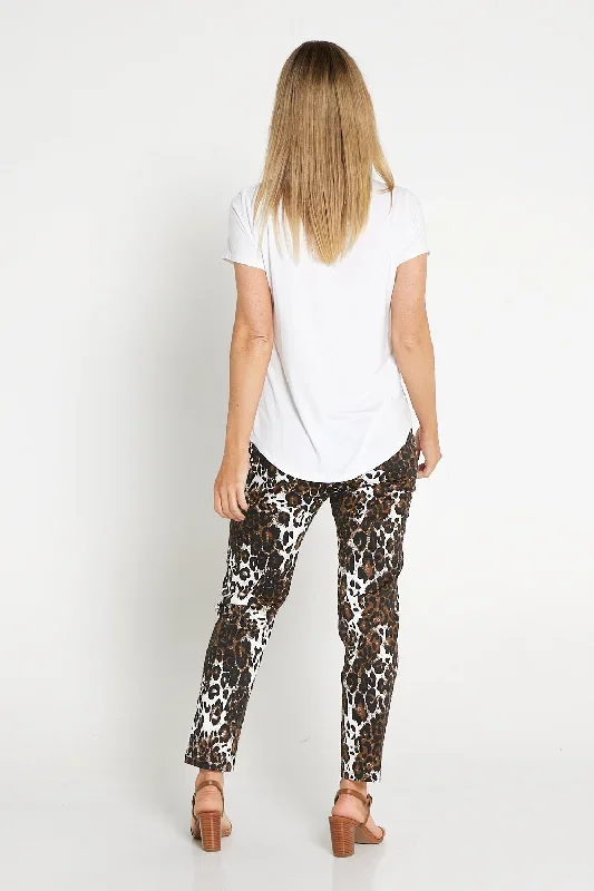 zendaya-pants-choc-leopard